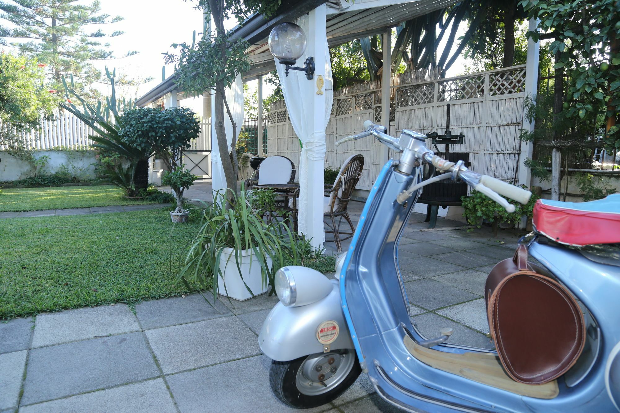B&B Maison Blanche Pompei Esterno foto